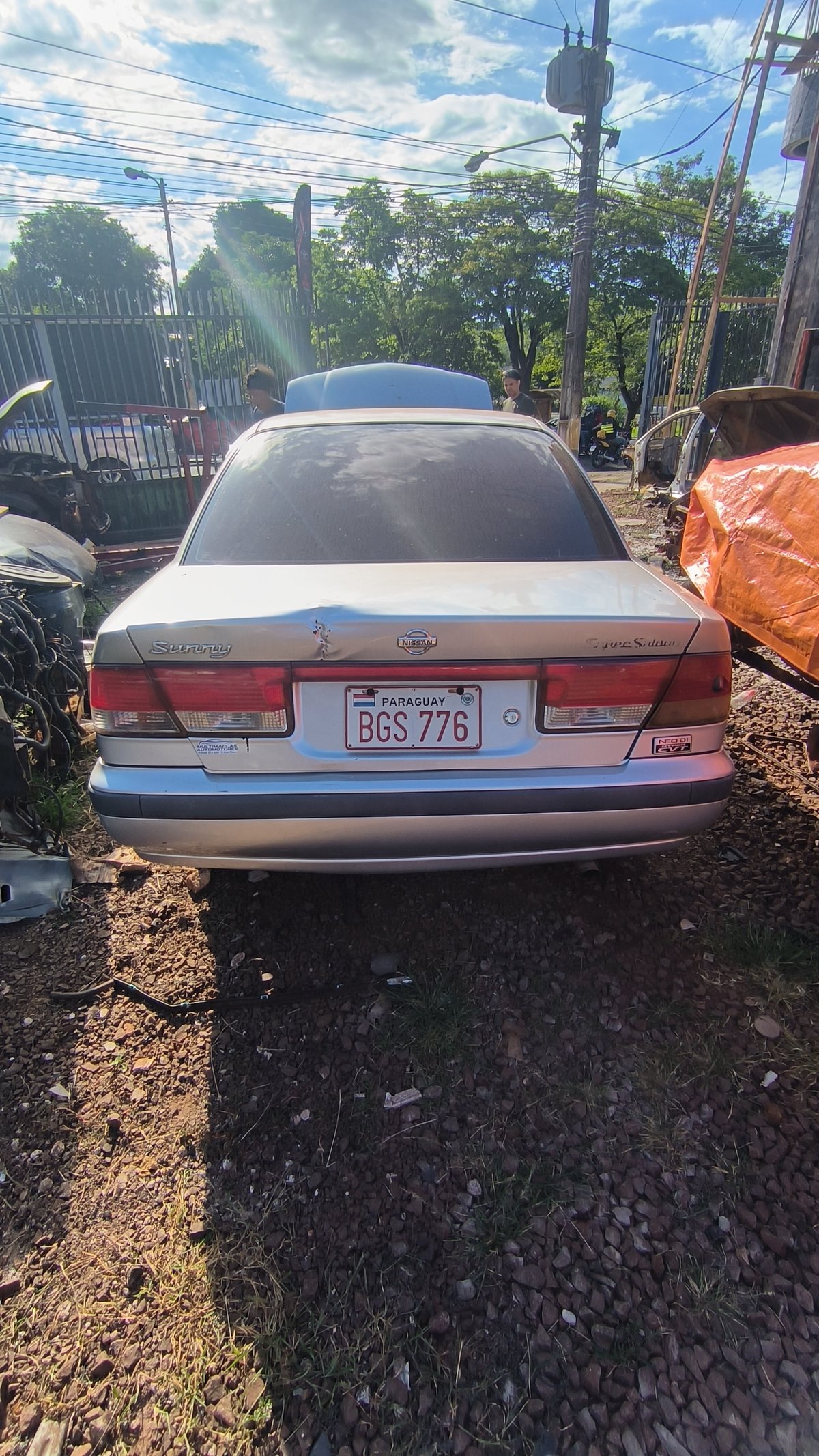 NISSAN SUNNY B15 2001 EN DESARME! - 5