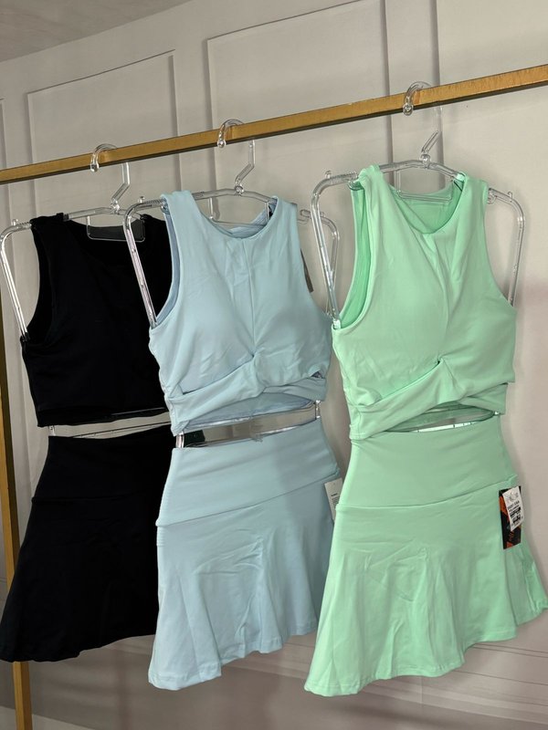 Conjunto short pollera TRENNO
