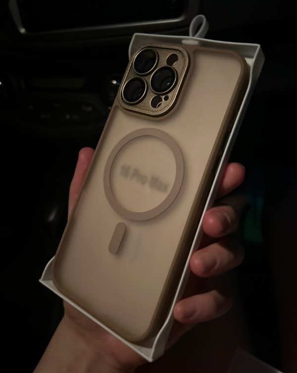 Funda magnetic iphone 16 pro max 