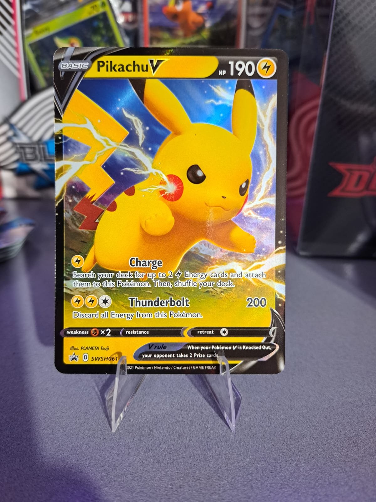 Pikachu V #SWSH061 Promo (Ingles) 