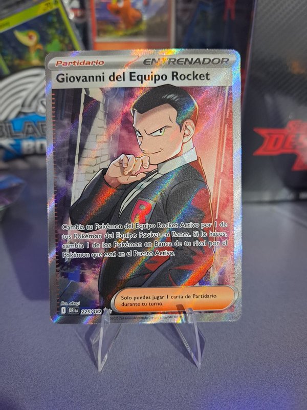 Giovanni #225 del Equipo Rocket (Español)