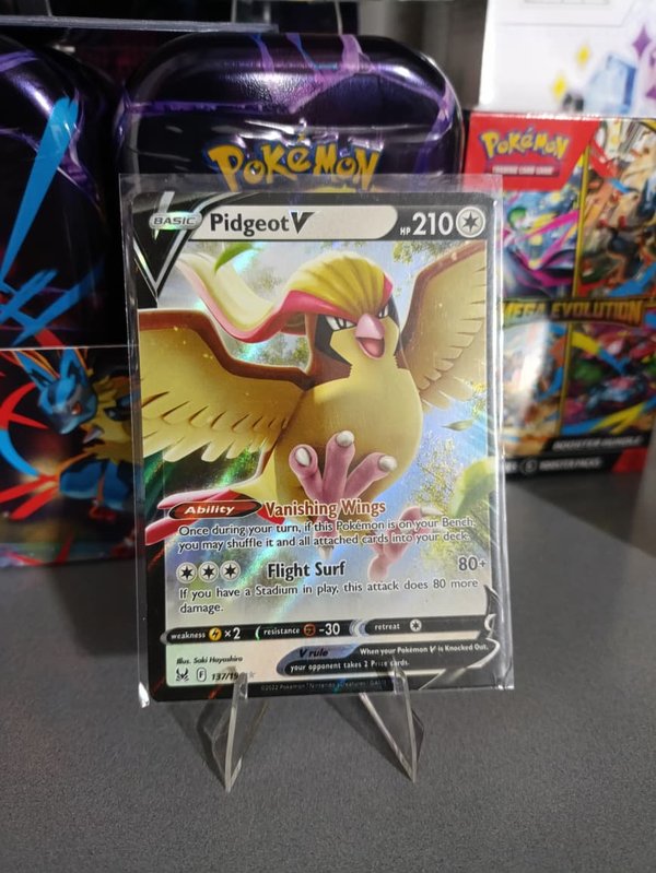 Pidgeot V #137