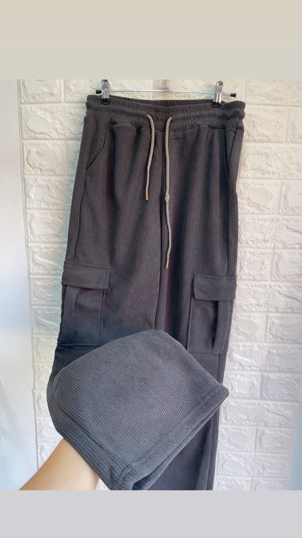 Pantalón cargo corderoy frizado 🤩 