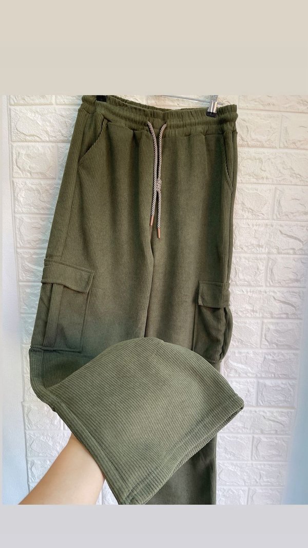 Pantalón cargo corderoy frizado 🤩 