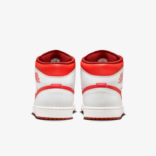 Air Jordan 1 Mid SE