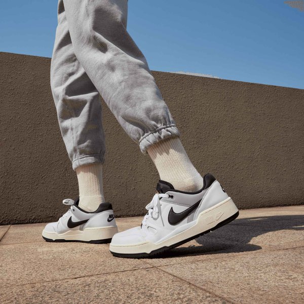 Nike Full Force Low