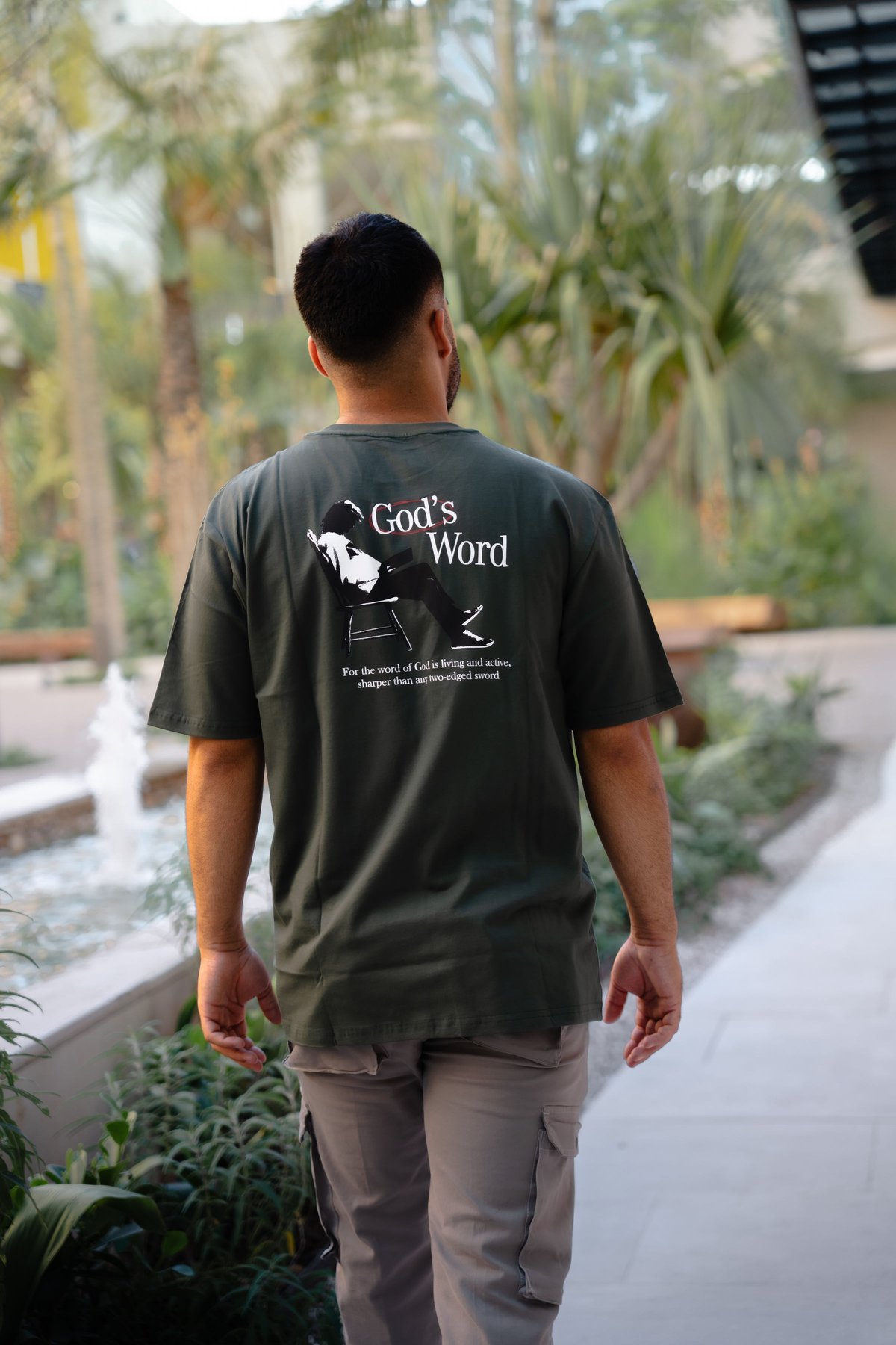 Oversize God’s word 