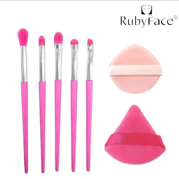 SET DE BROCHA 5PCS + ESPONJITA +CISNE – RUBY FACE 9915716334169