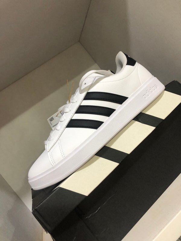 Adidas Grand Court 2.0