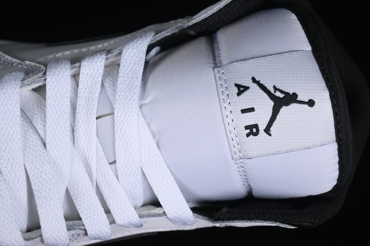 Air Jordan 1 Mid - 3