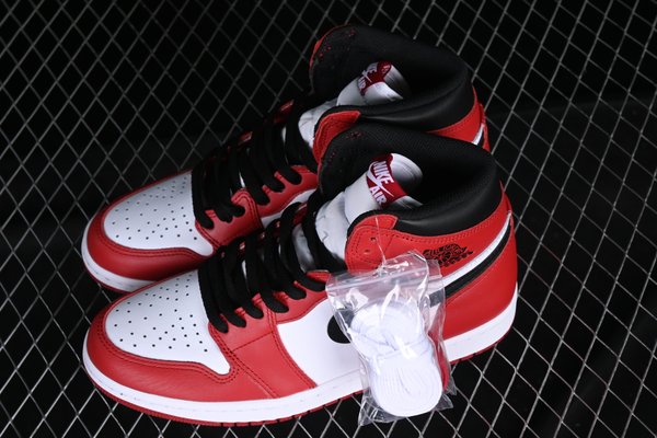 Air Jordan 1 High Chicago
