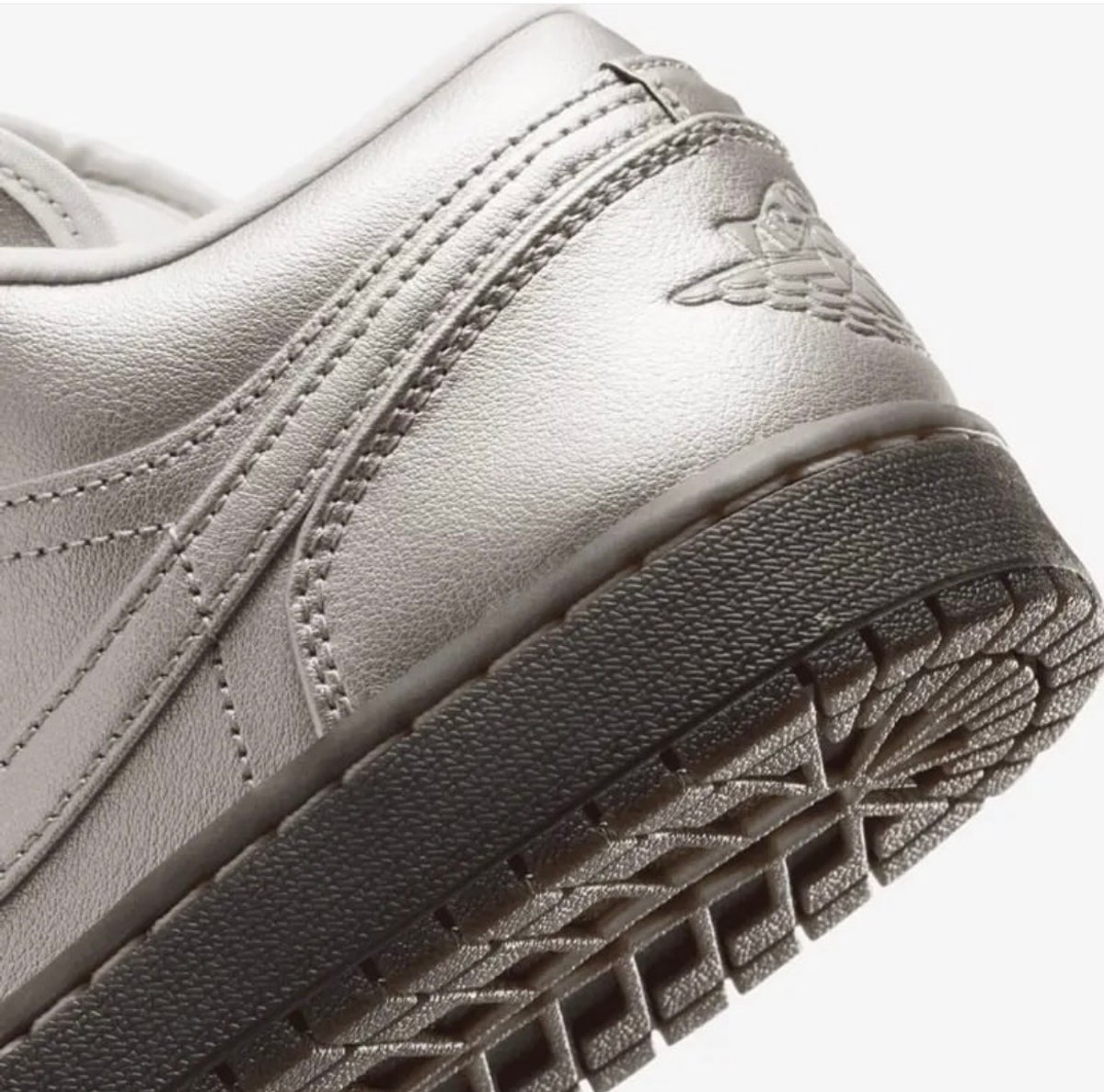 Nike Air Jordan 1 Low Metallic Zinc Wm, - 4