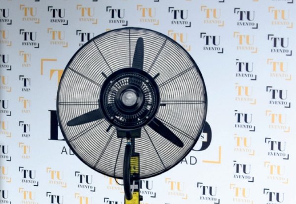 VENTILADOR INDUSTRIAL CON HUMIFICADOR