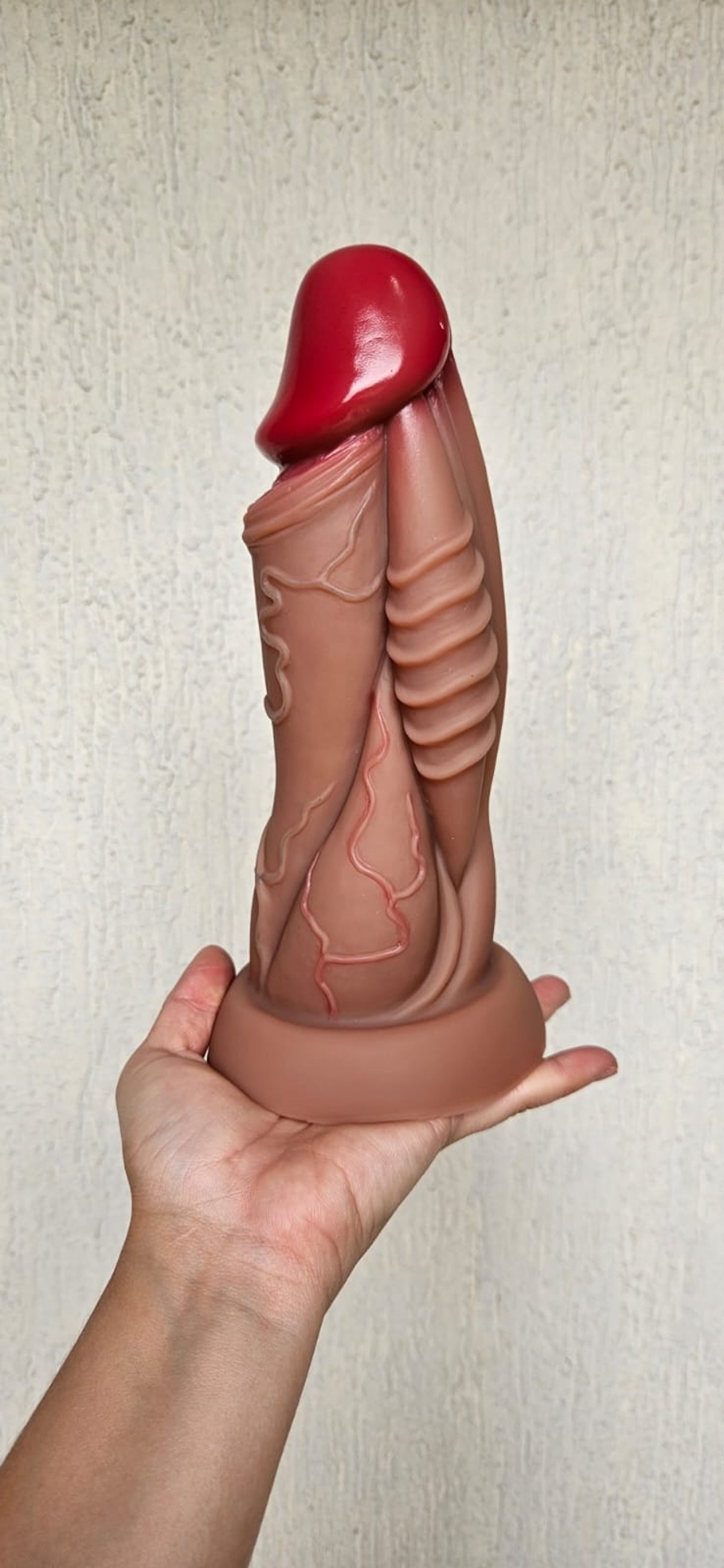 Dildo con ventosa - 22,5 x 7cm  - 4