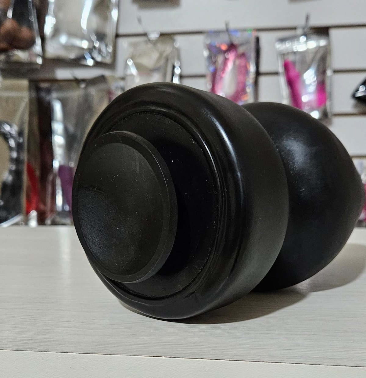 Plug anal con ventosa - 24 x 11 cm  - NEGRO  - 2