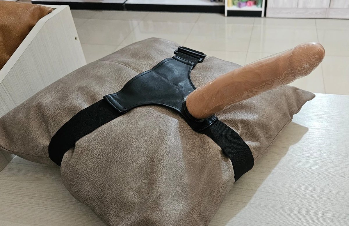 Cinturón con dildo - 22 x 4,3 cm  - 2