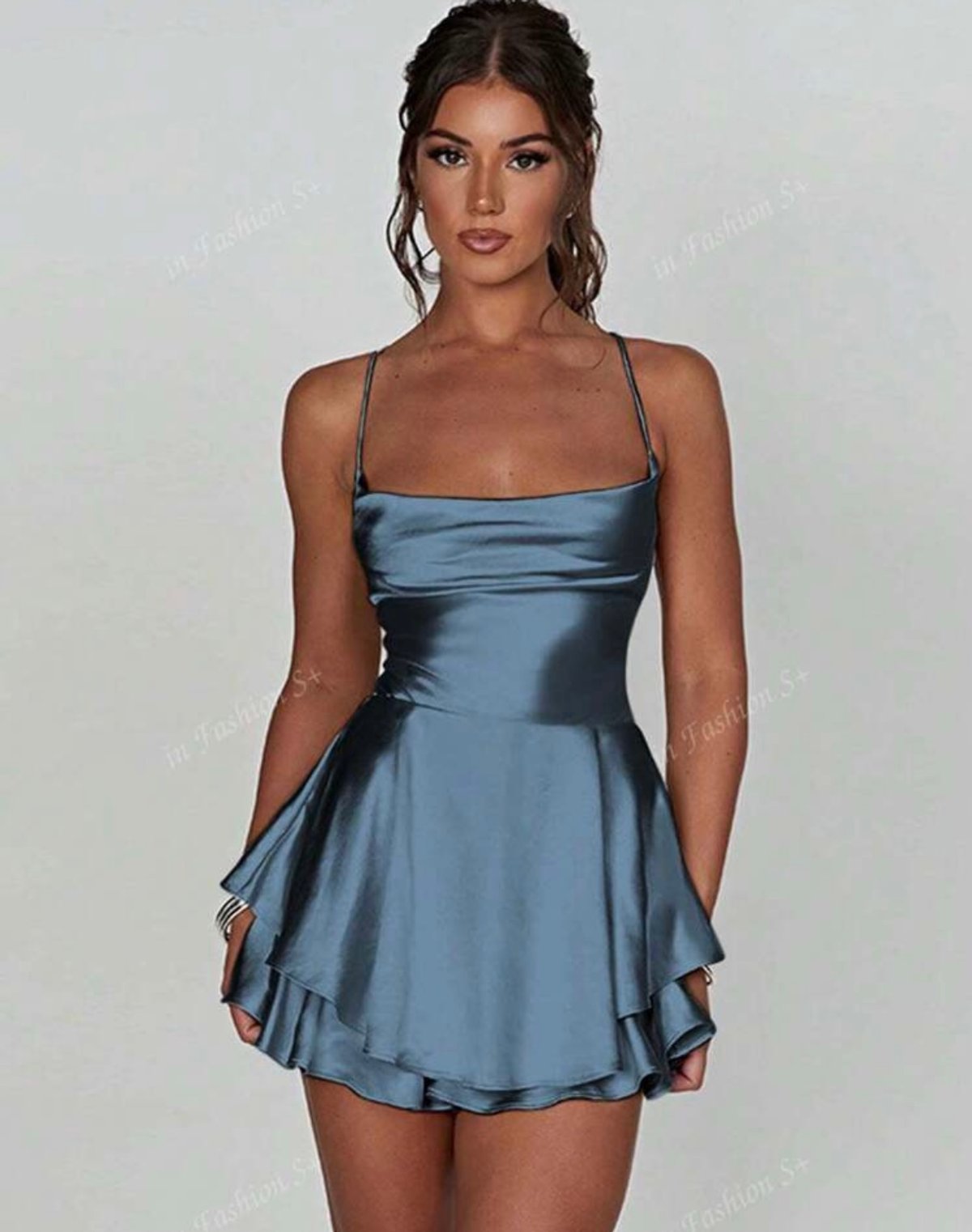 Vestidos con detalle en la espalda 