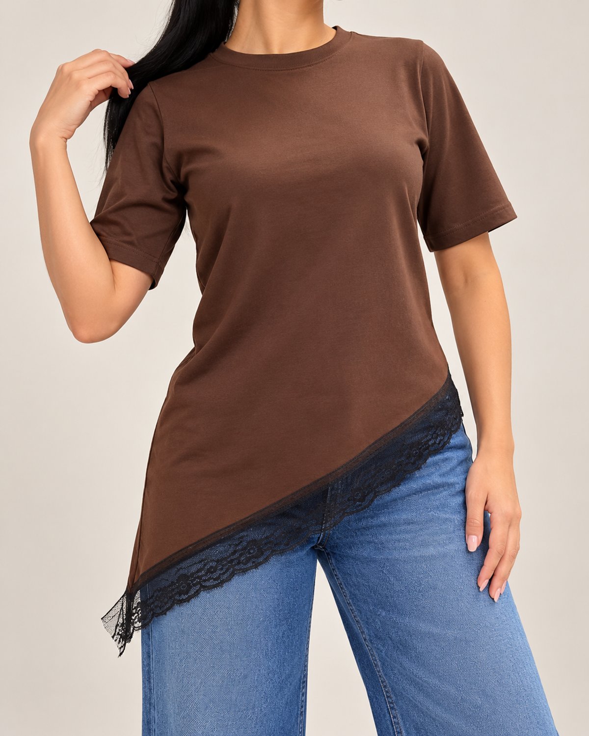 REMERA IRREGULAR C/ ENCAJE
