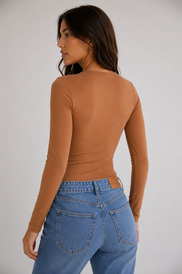 PROMO BODY MANGAS LARGAS - ESCOTE V 