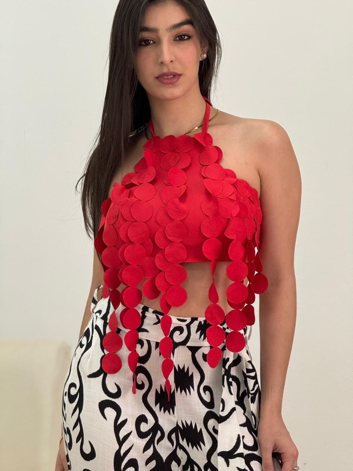 TOP CON TIRAS EN FORMA DE CIRCULO