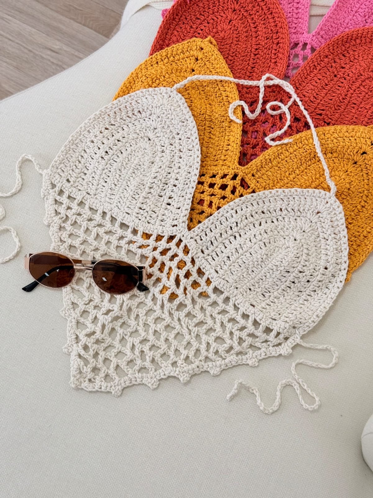 TOP CROCHET ESCOTE CORAZÓN - 2