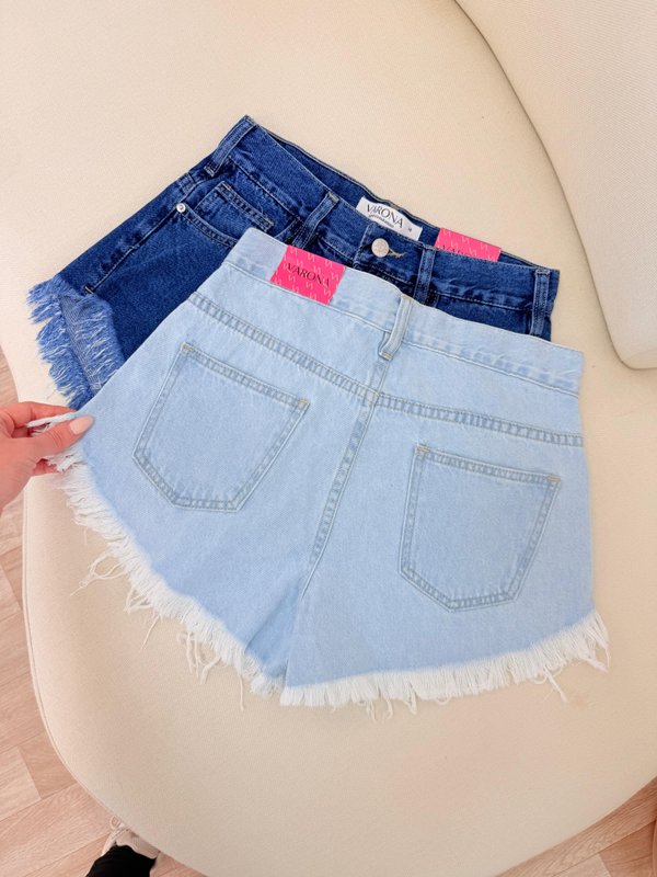 SHORT DENIM CON FLECOS