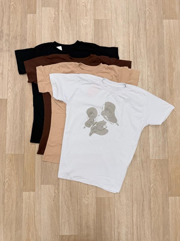 REMERA BASICA CON DISEÑO 