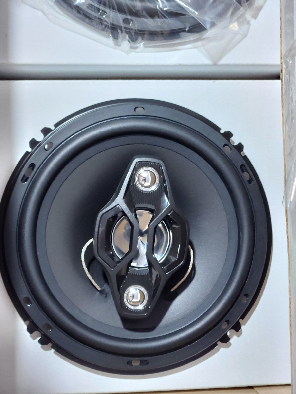 Parlantes Disponibles  - 4
