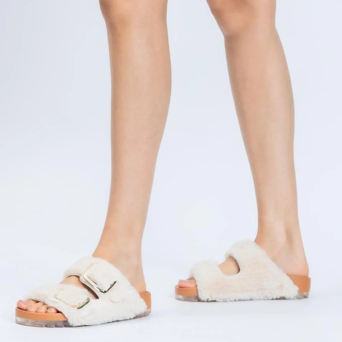 Sandalia Petite Jolie Lovin' Flat Fur Color Crema - 2