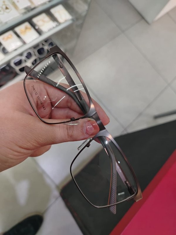 metal marron 