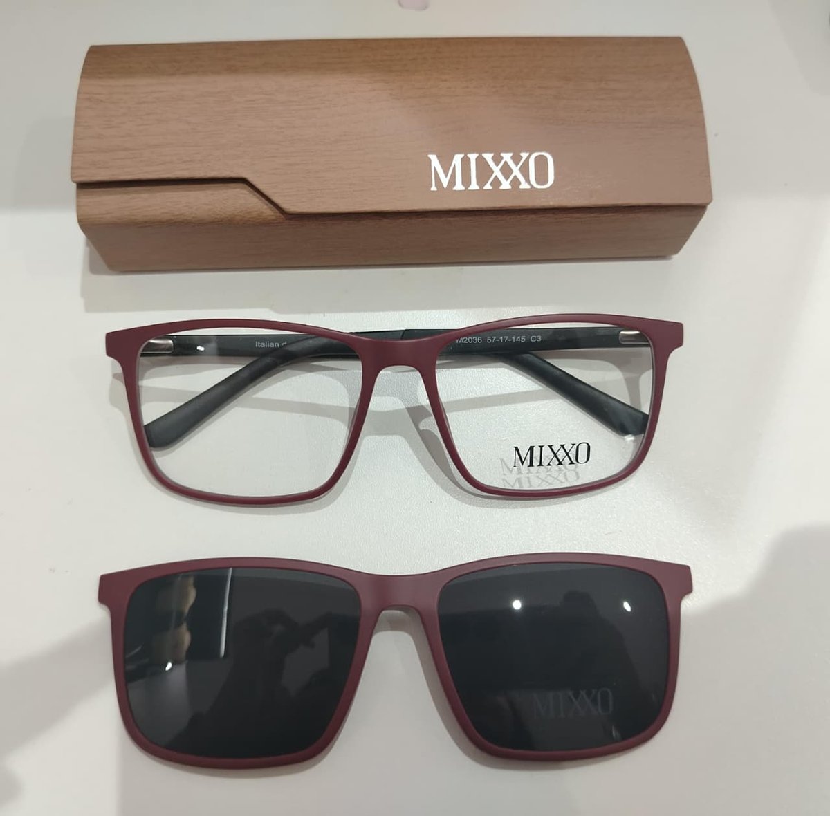 MIXXO CLIP ON