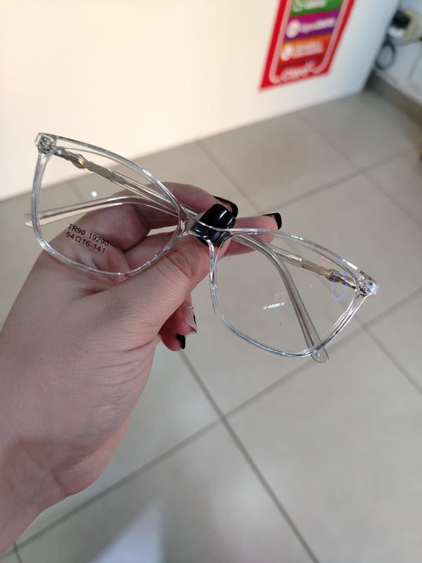 Armazón transparente dama 