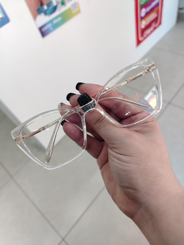 Armazón transparente dama