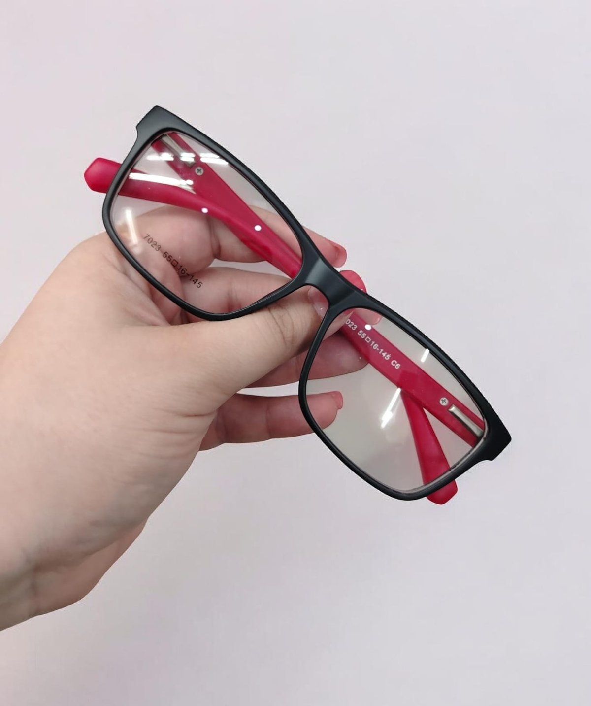 Armazón caballero con  patas rojas 