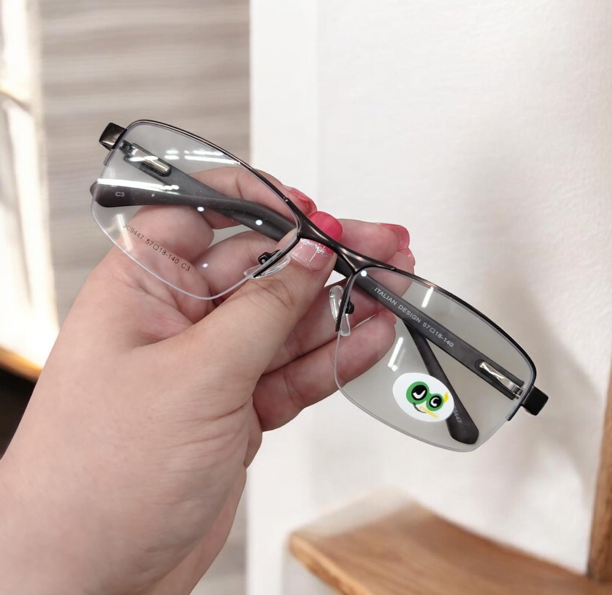 Armazón metal color marron 