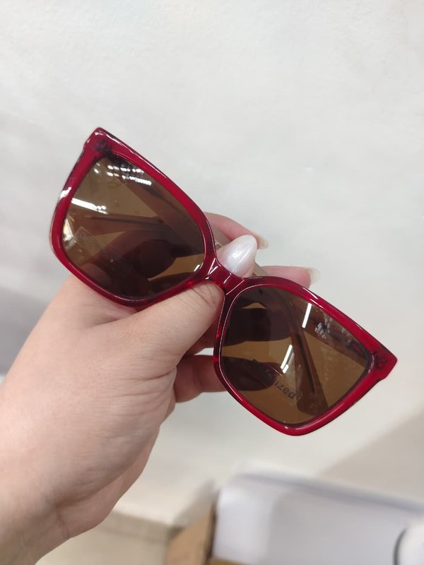 Solar de dama polarizado y uvx 