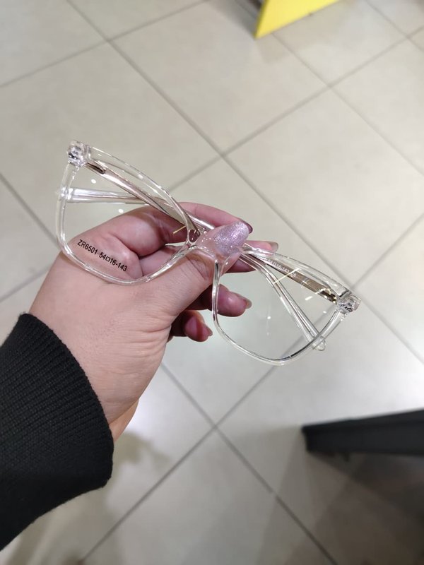 Armazon transparente acetato