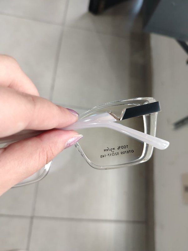 Armazon transparente acetato
