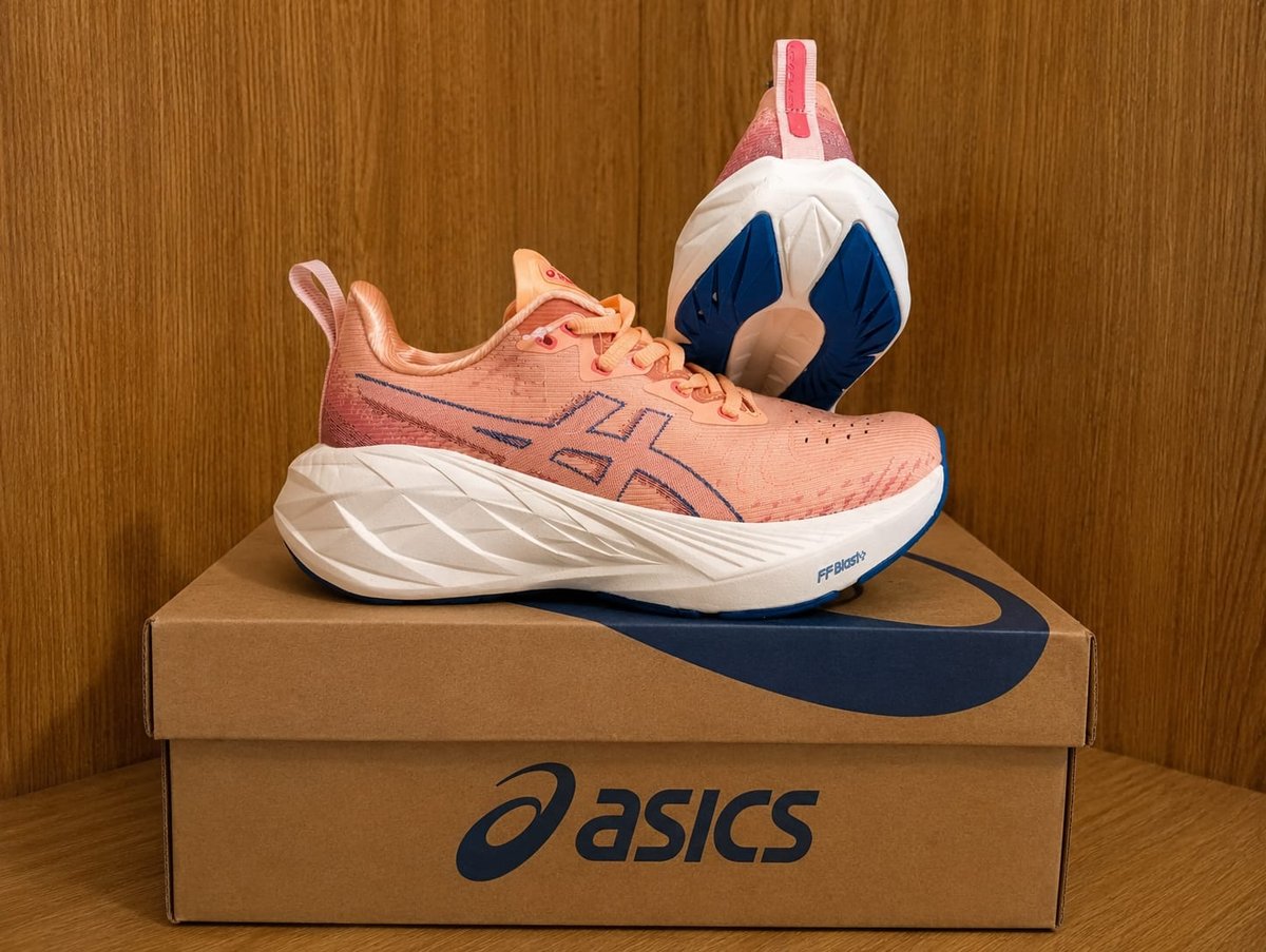 Zapatillas Deportivas - ASICS Novablast 4 - 2