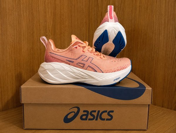 Zapatillas Deportivas - ASICS Novablast 4