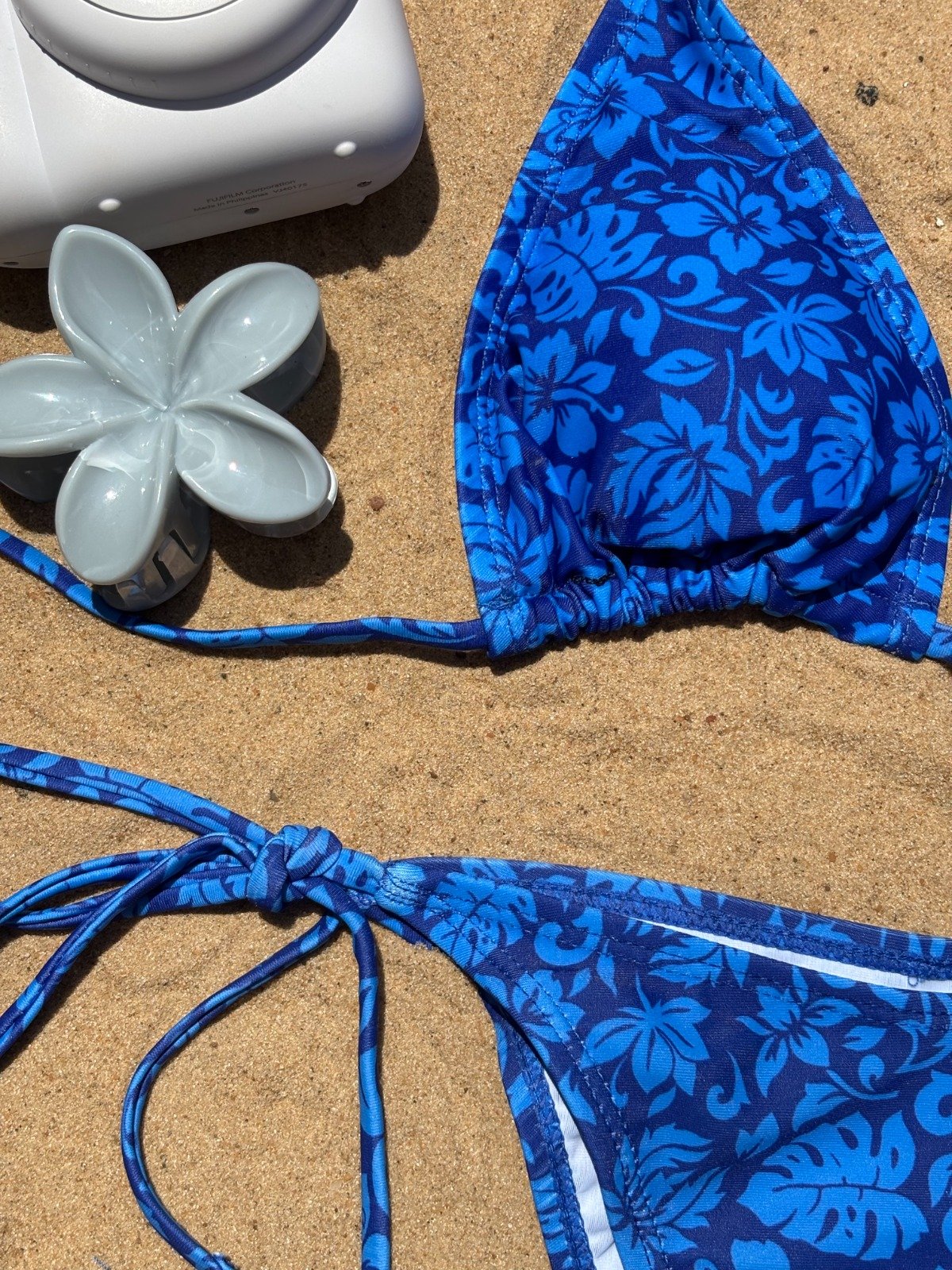 BIKINI AZUL ESTAMPA HOJAS 