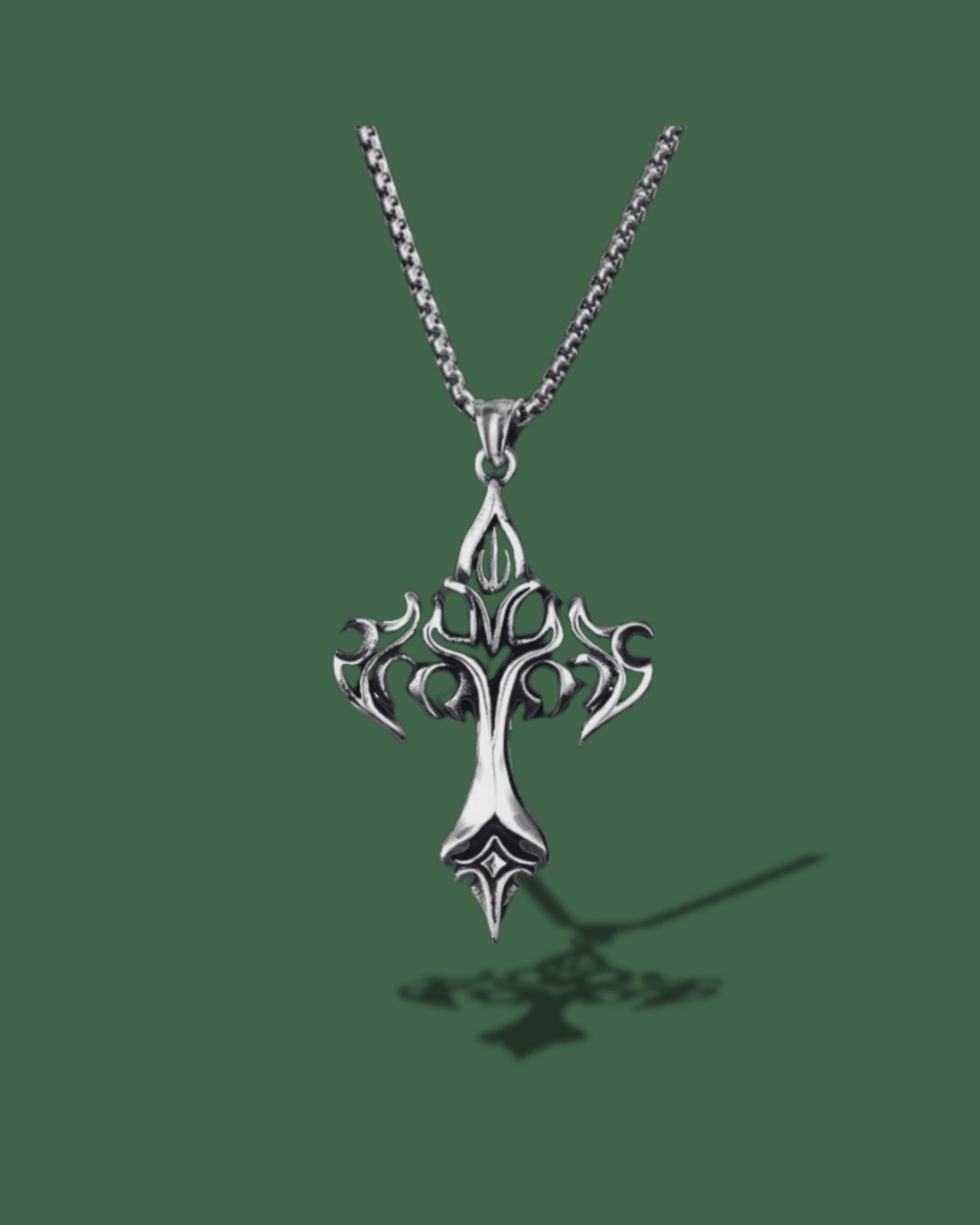 Collar con Cruz Retro 