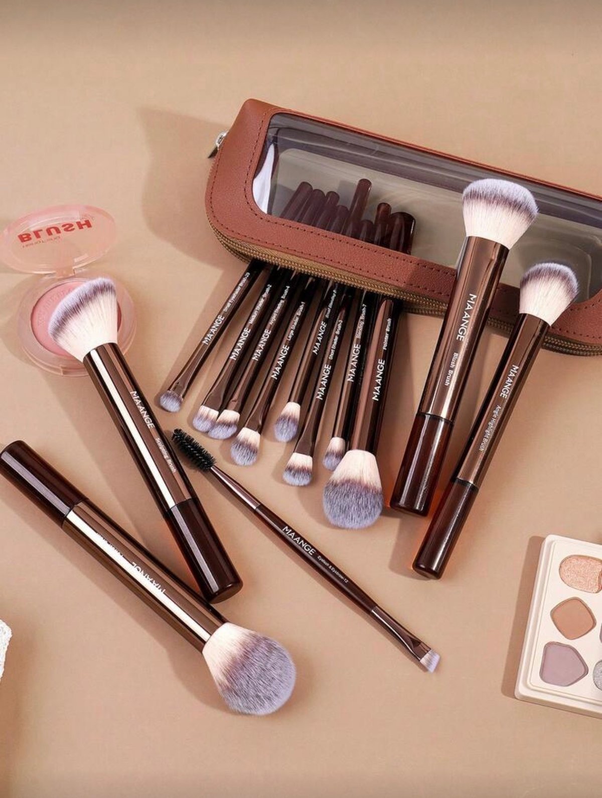 SET DE 13 BROCHAS CON ESTUCHE