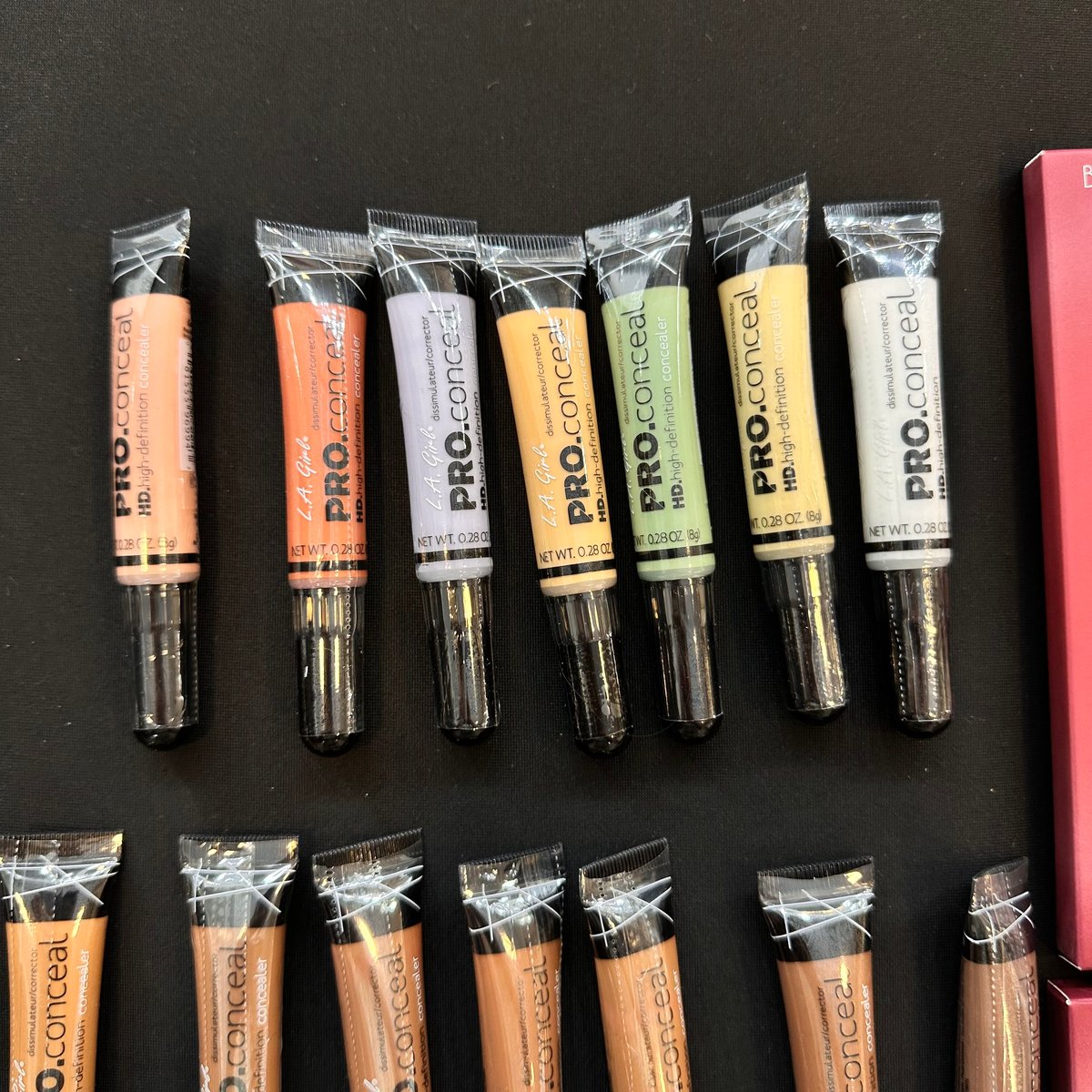 LA GIRL CONCEAL COLOR CORRECTOR