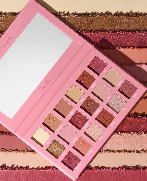 TEASE ME BEAUTY CREATIONS EYESHADOW PALETTE