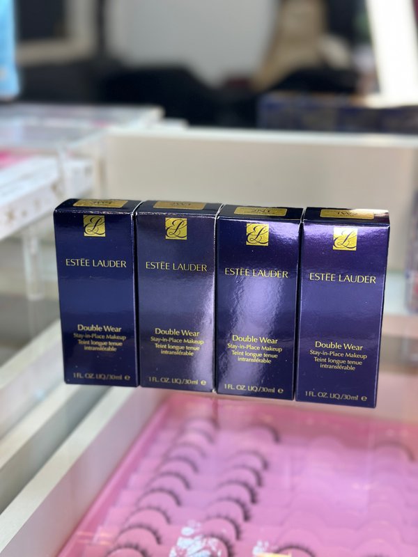 ESTEE LAUDER DOUBLE WEAR FOUNDATION