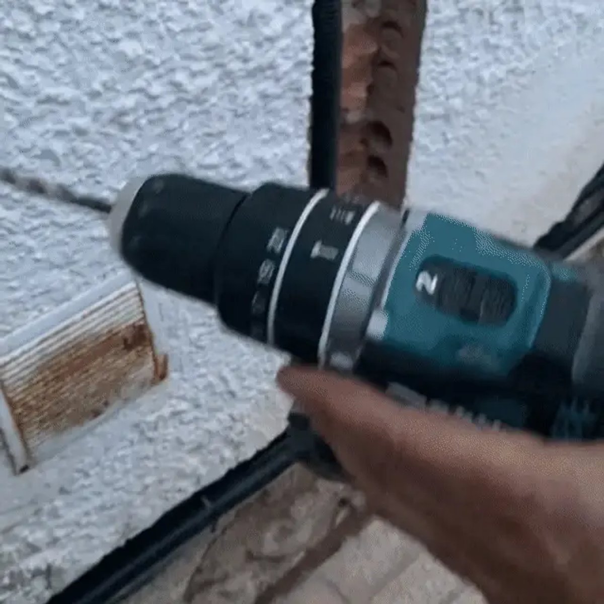 TALADRO ATORNILLADOR CON PERCUTOR 12v - 3