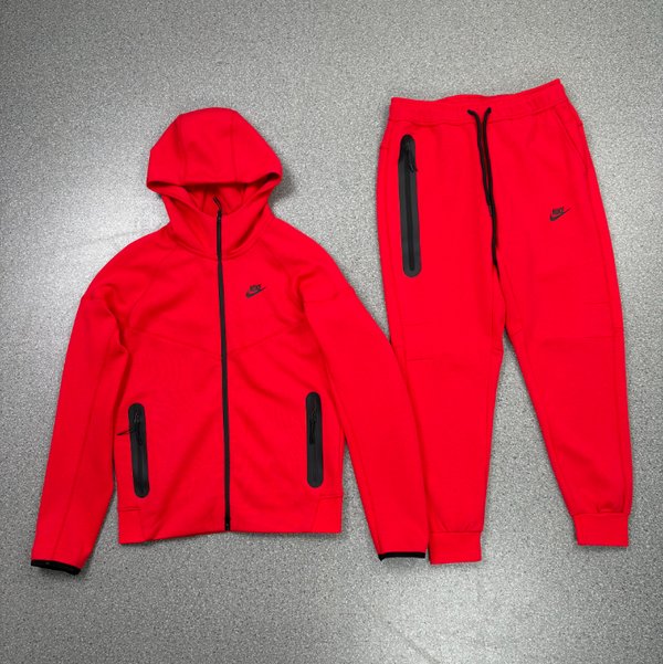 Nike Tech Fleece